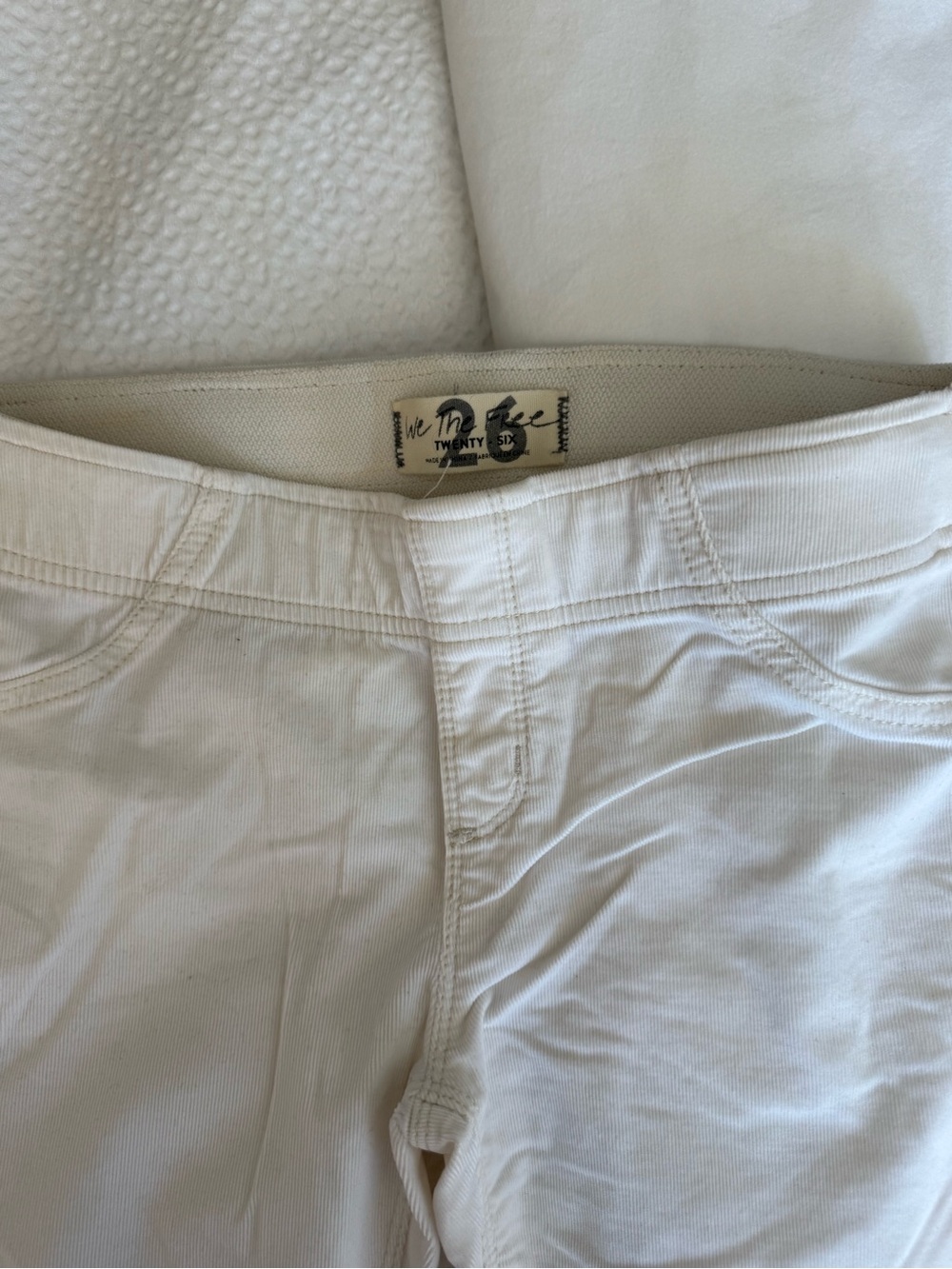 Free People Off-White Penny Pull on FLARE Women’s Jeans
